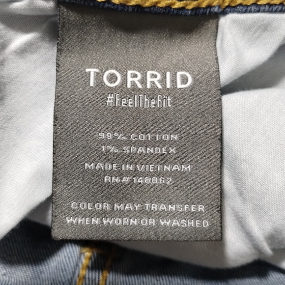 Torrid Mini Denim 5 Pocket Skirt Women's Size 16 - Picture 5 of 6